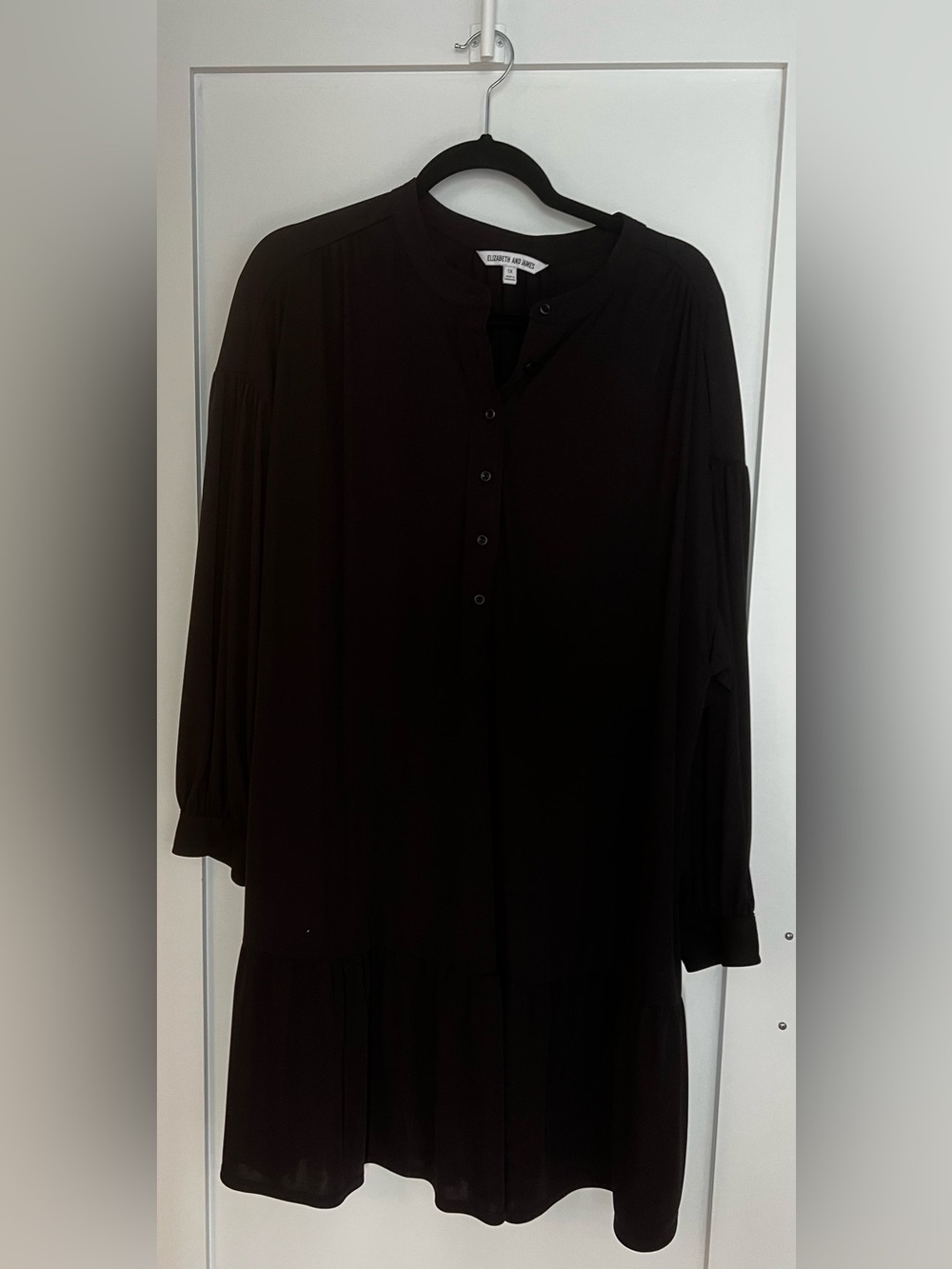 Elizabeth and James | Black Button-Front Long Sleeve Dress